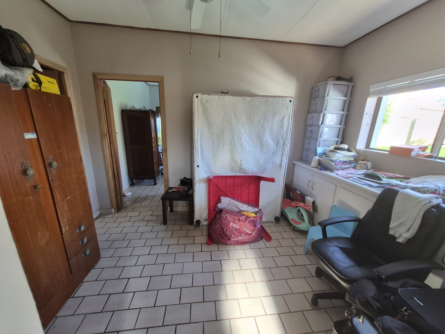 5 Bedroom Property for Sale in Dana Bay Western Cape
